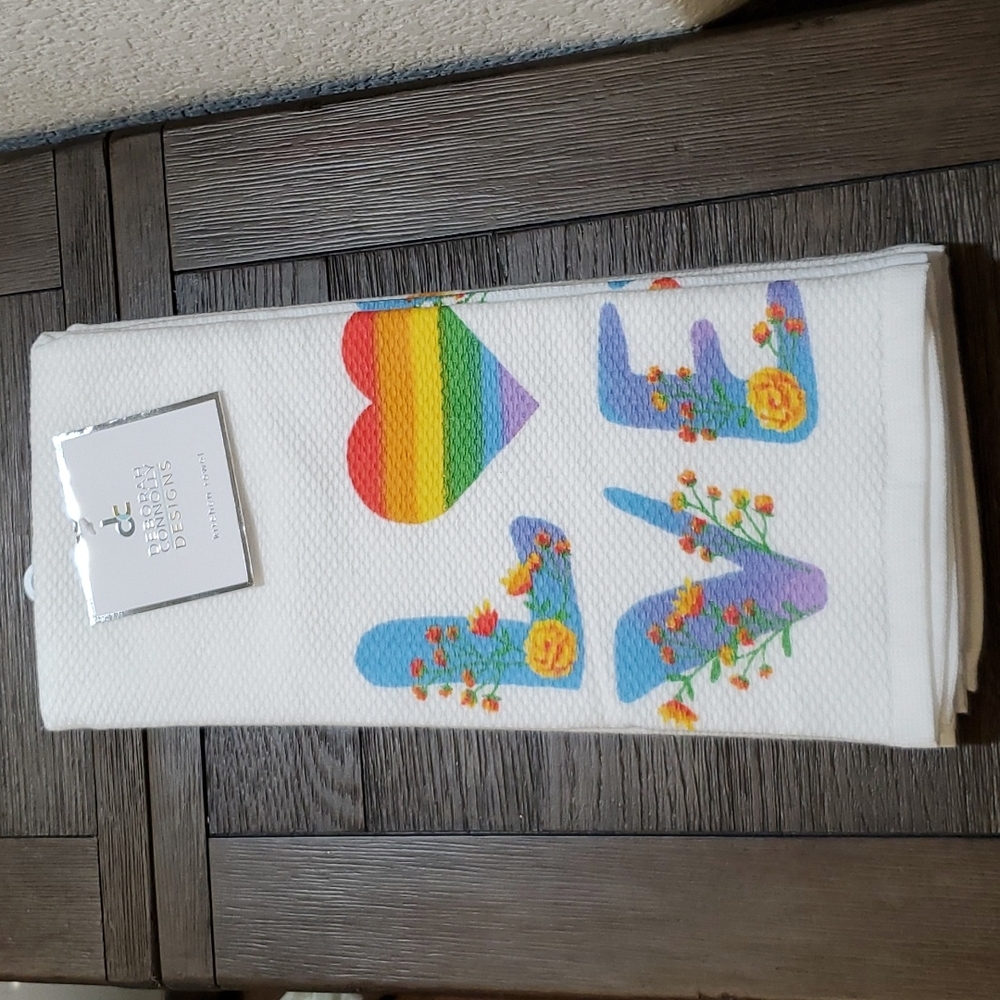 Deborah Connolly Designs LOVE kitchen towels
